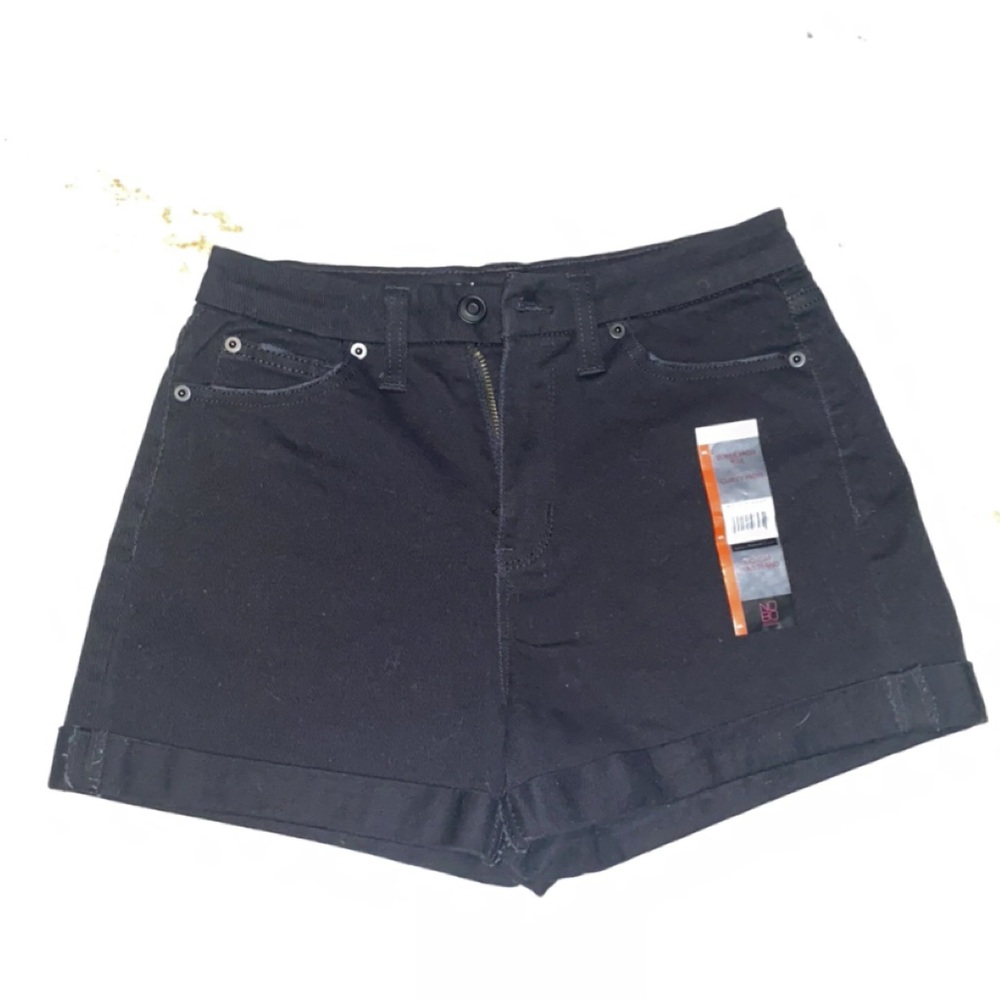 NWT No Boundaries Super High Rise Shorts